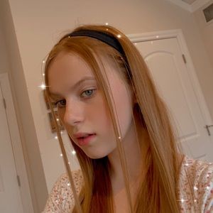 Meet your Posher, Ava